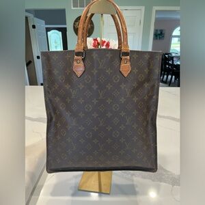 Louis Vuitton Vintage Sac Plat Tote ✨ Y2K Work-to-Weekend Chic without the charm